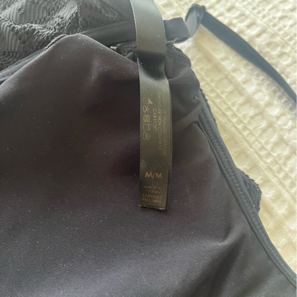 Turquoise black swimwear top in a size US M - Picture 4 of 4